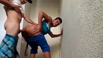 Porno gay brasil amador com safadinho dando o cu